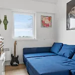 Holiday home Amazing In With Wi-fi *
